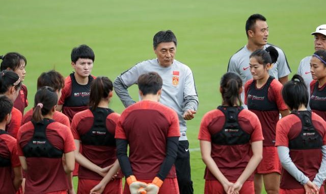 足球比赛-中国女足两套方案应对奥预赛 不考虑在中立地展开