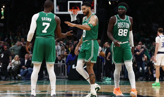 足球比赛-NBA彩经：二番战火箭复仇湖人 绿军主场小胜勇士 快船擒下鹈鹕