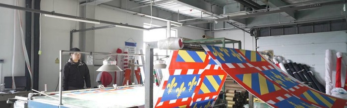 足球即时比分-果然财经丨世界杯的旗子，被青岛这个小镇承包了|青岛市|肖常爱|德隆·威廉姆斯|青岛万德隆|美加墨世界杯_新浪新闻