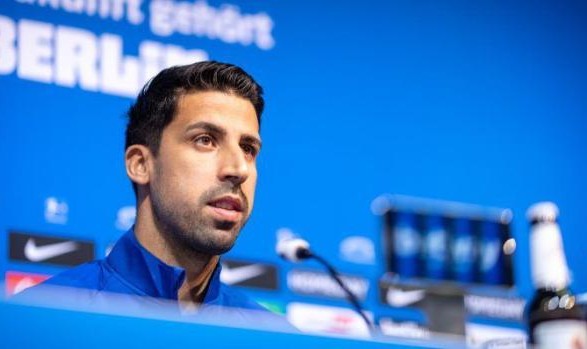 足球比赛-赫迪拉出道即巅峰 当初转会皇马耽误了职业生涯？