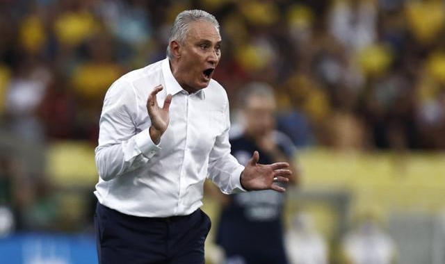 足球比赛-兵更多将更广 打法更丰富 蒂特巴西队变化喜人！