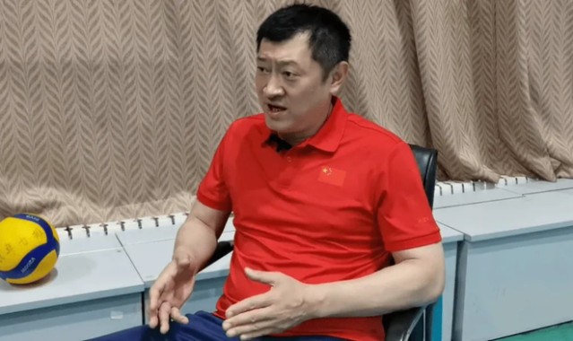 足球即时比分-铁打的营盘流水的兵！北京换帅换二传不停歇，匡琦李玥凝能破局吗|北京女排|北京队|赵雅伦|自由人|王思敏_新浪体育_新浪新闻