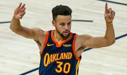 篮球即时比分-ESPN专家预测全明星：詹姆斯队四连胜 库里三分王